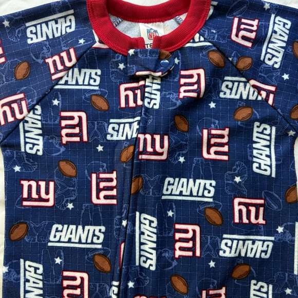 NWT New York Giants Full-Zip Onsie Sleeper - Picture 3 of 7